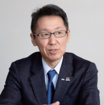 岡野 氏