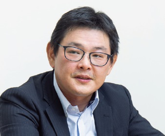 横田 周二氏